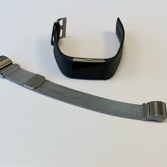 Fitbit Charge 2 with extra band & charger